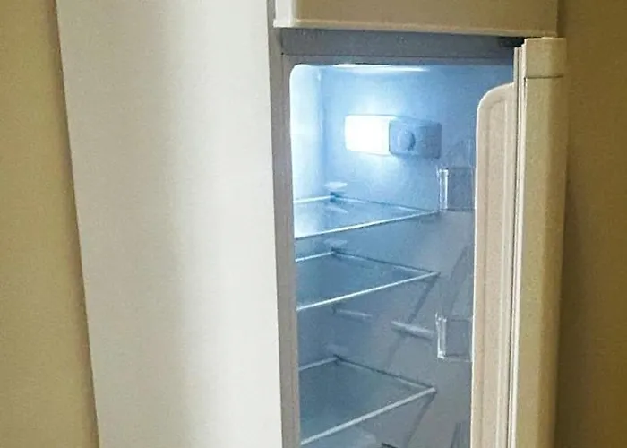 ホームステイ Aryan ポレッチ